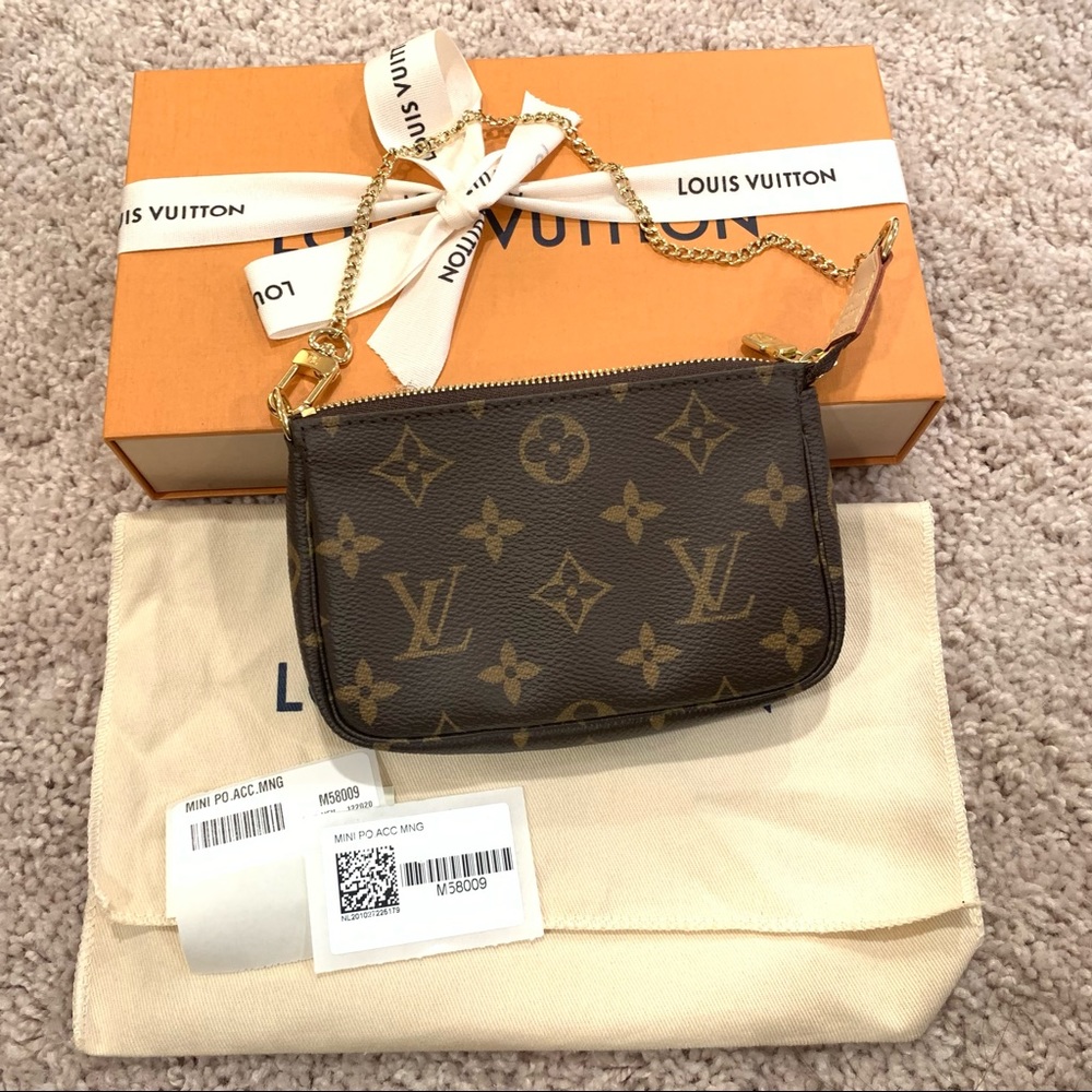 Brand new LV mini pochette
